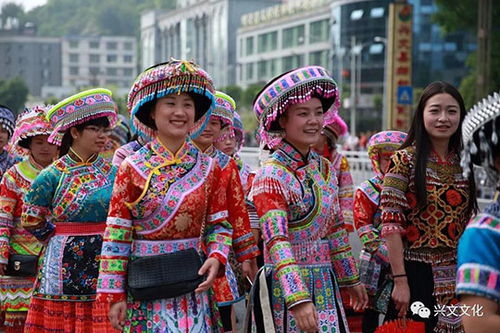 苗族服饰制作技艺 无字的苗族史书