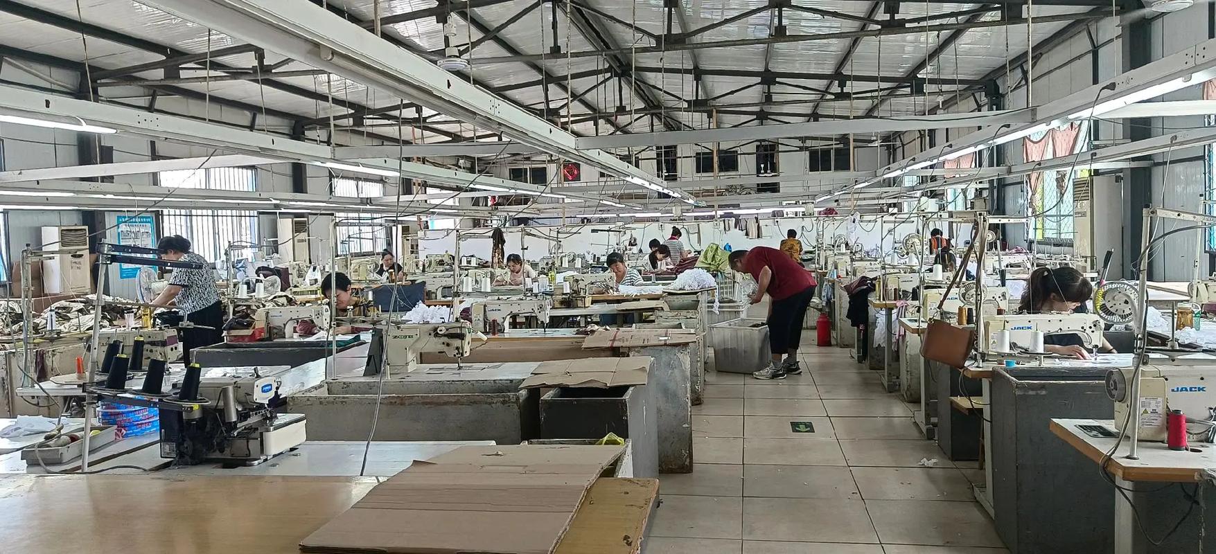 带你走进祥顺服装厂 生产车间